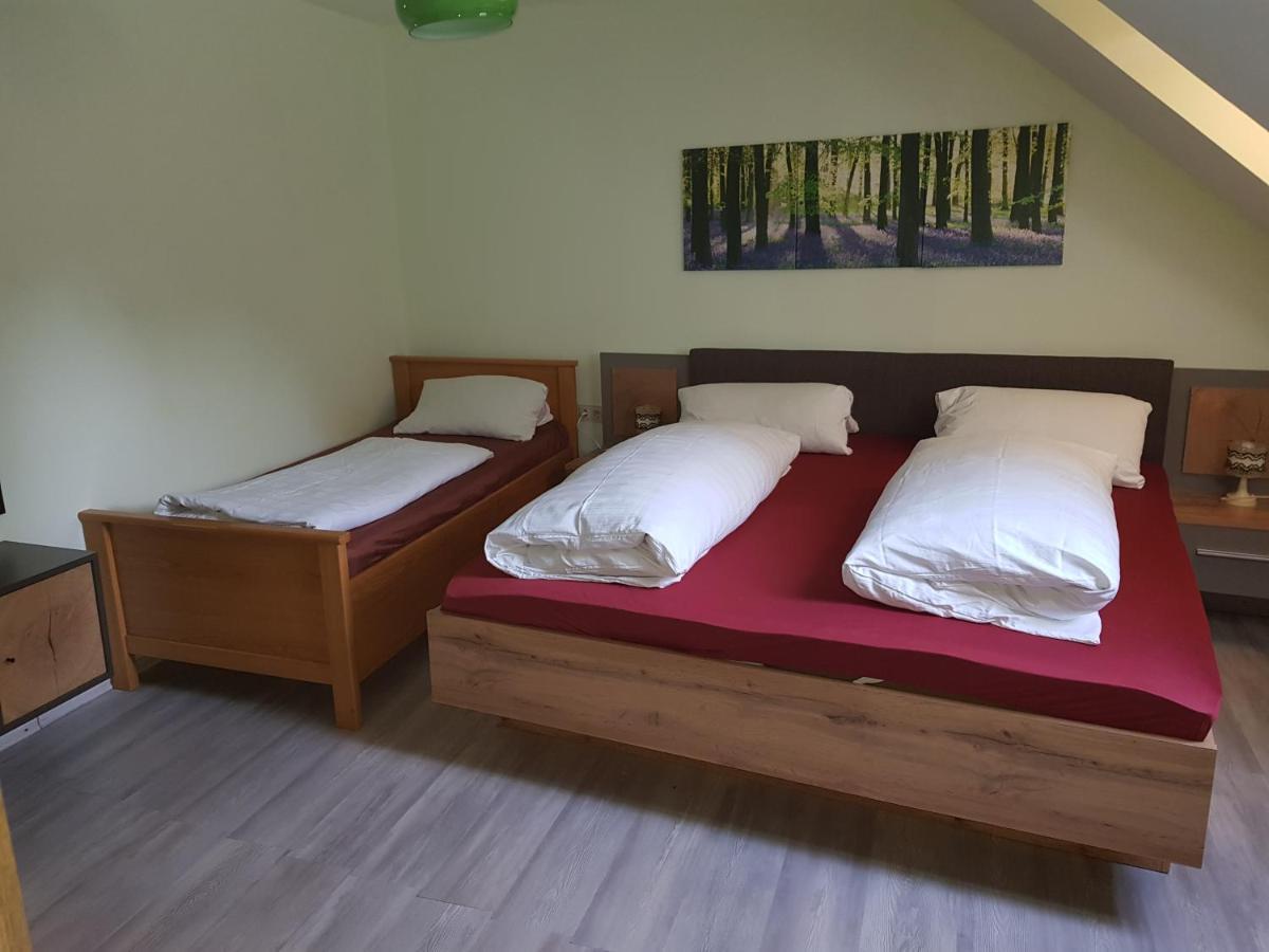 Pension-Puttlachtal พอทเทนชไตน์ ภายนอก รูปภาพ