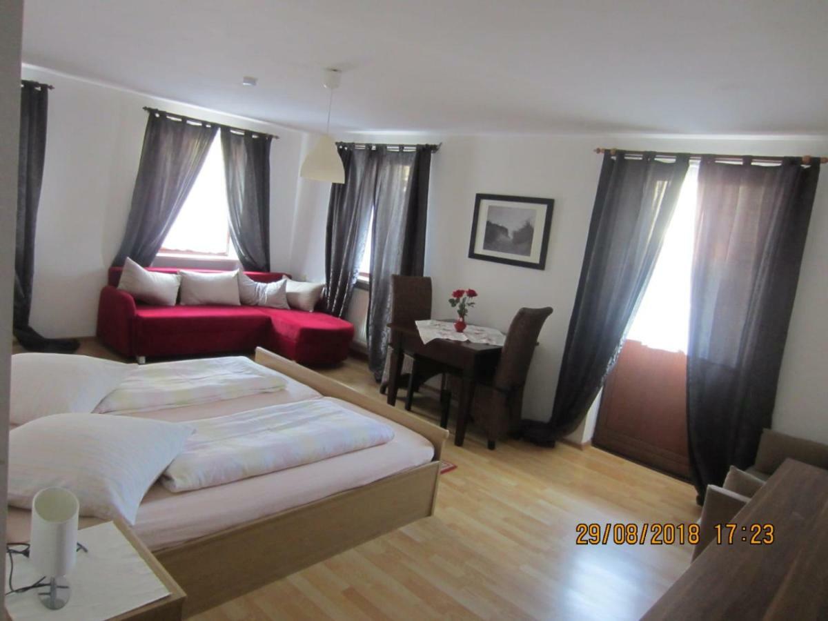 Pension-Puttlachtal พอทเทนชไตน์ ภายนอก รูปภาพ